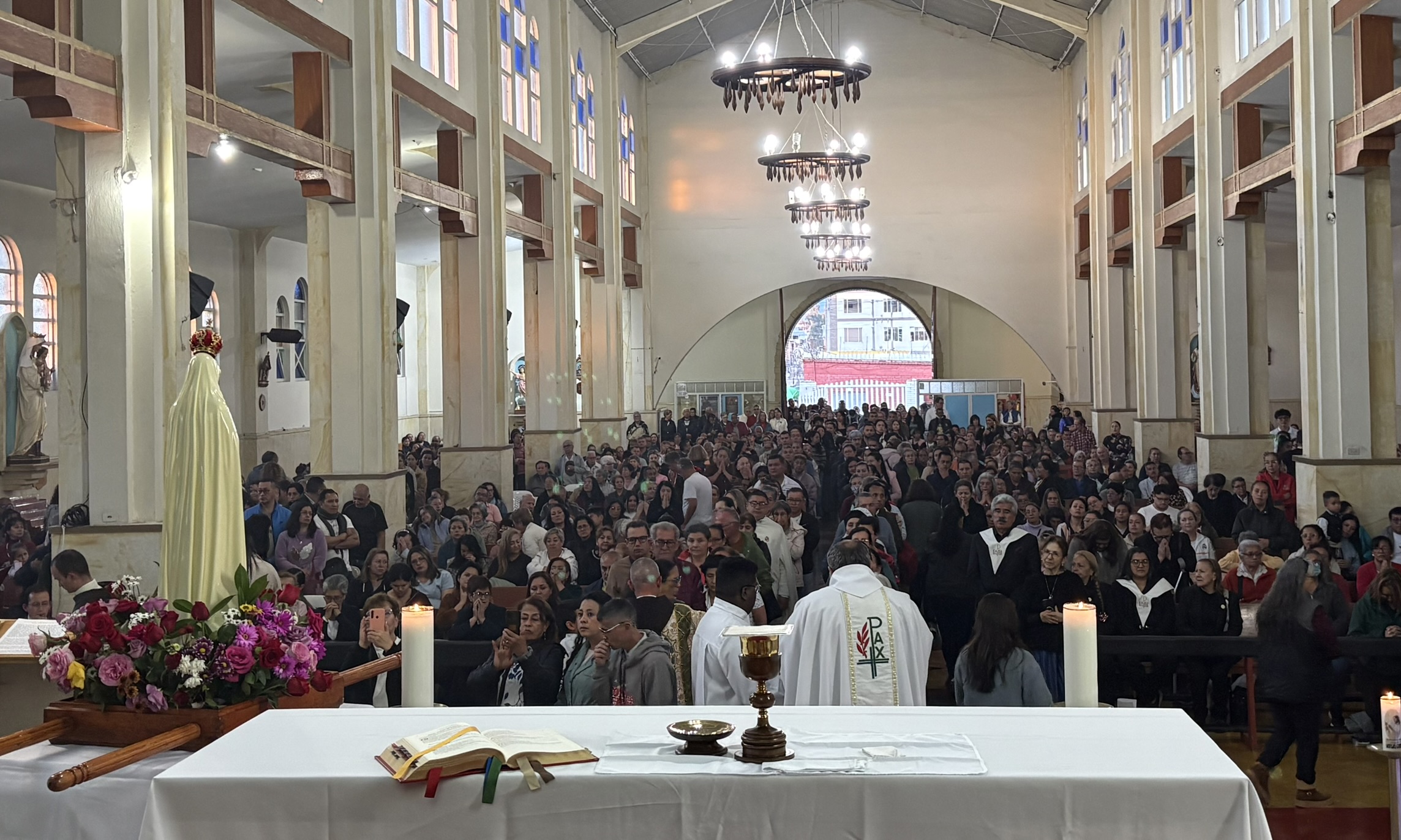 Parroquia Nuestra Señora del Rosario de Fátima ©