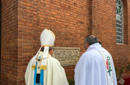 Parroquia Nuestra Señora del Rosario de Fátima©