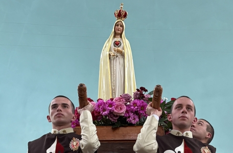 Parroquia Nuestra Señora del Rosario de Fátima ©