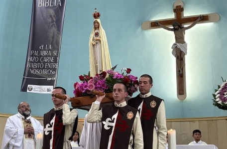 Parroquia Nuestra Señora del Rosario de Fátima ©