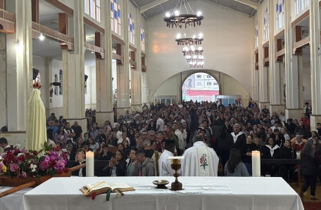 Parroquia Nuestra Señora del Rosario de Fátima ©